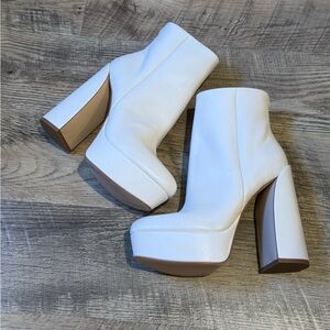 Guess White Chunky Heel Boots